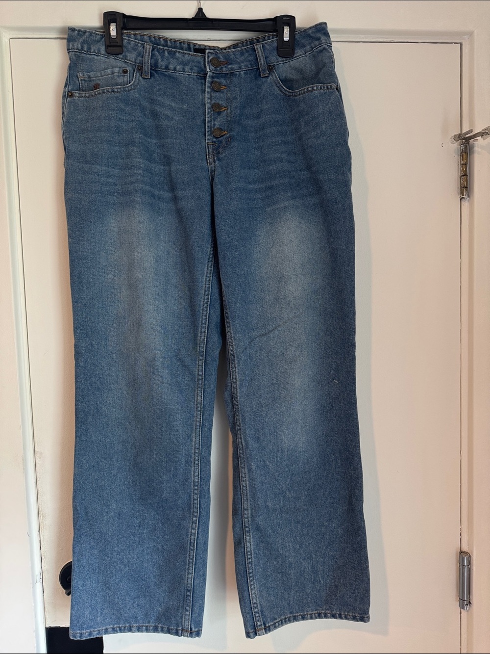 Frye Straight-Leg Button-Fly Jeans in Medium Blue